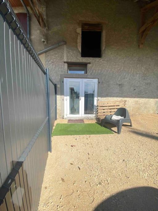 « Le Petit Louis » Appartement Briord Buitenkant foto
